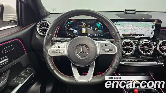 Mercedes-Benz GLB 2021