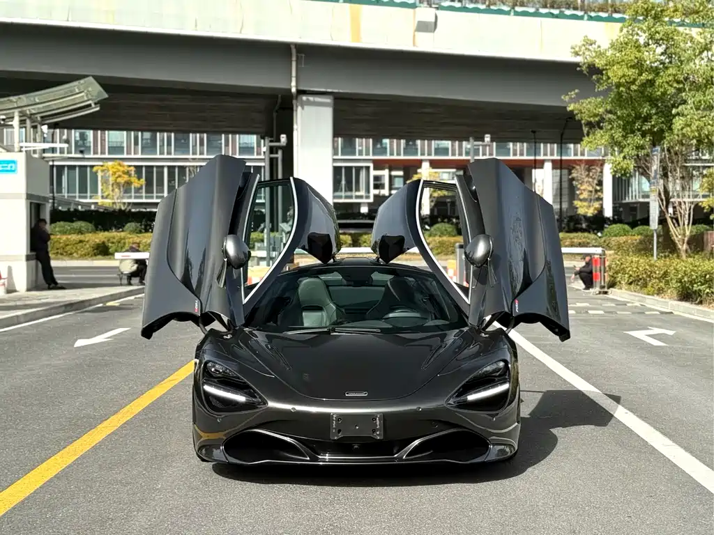 McLaren 720S 2020
