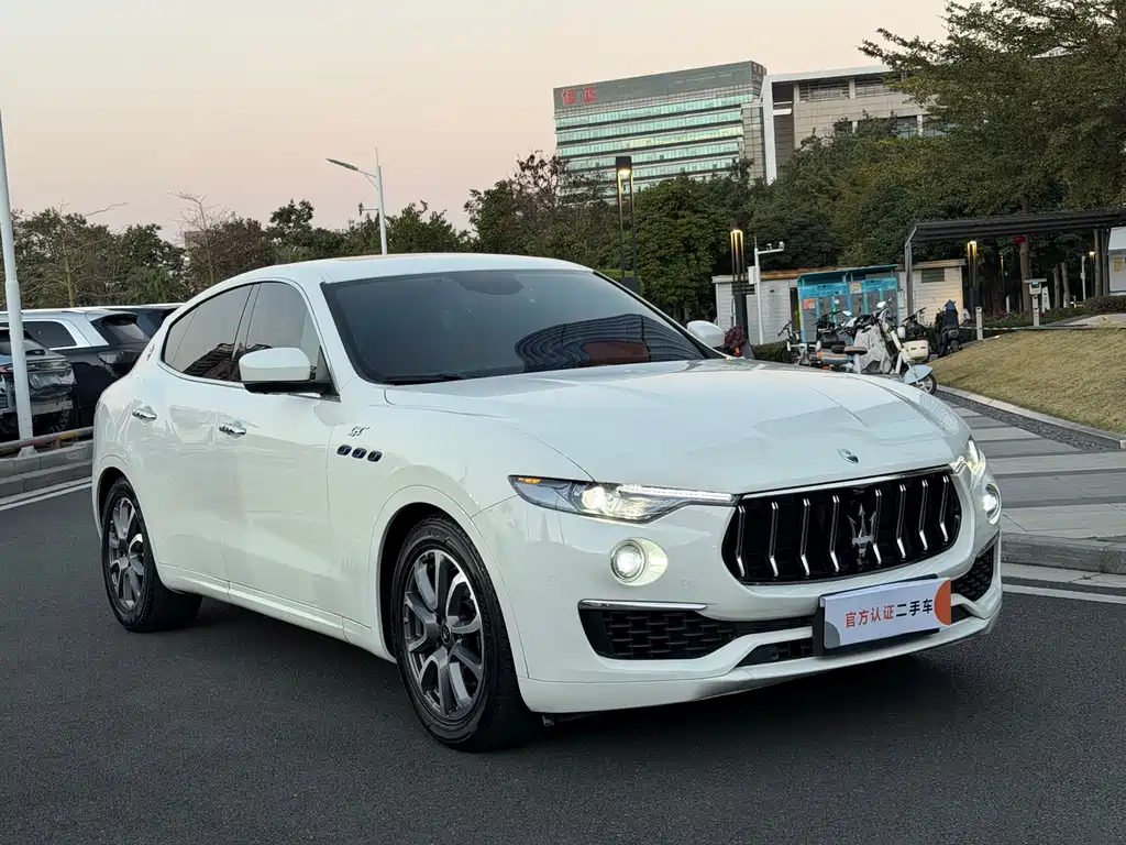 Maserati Levante 2022