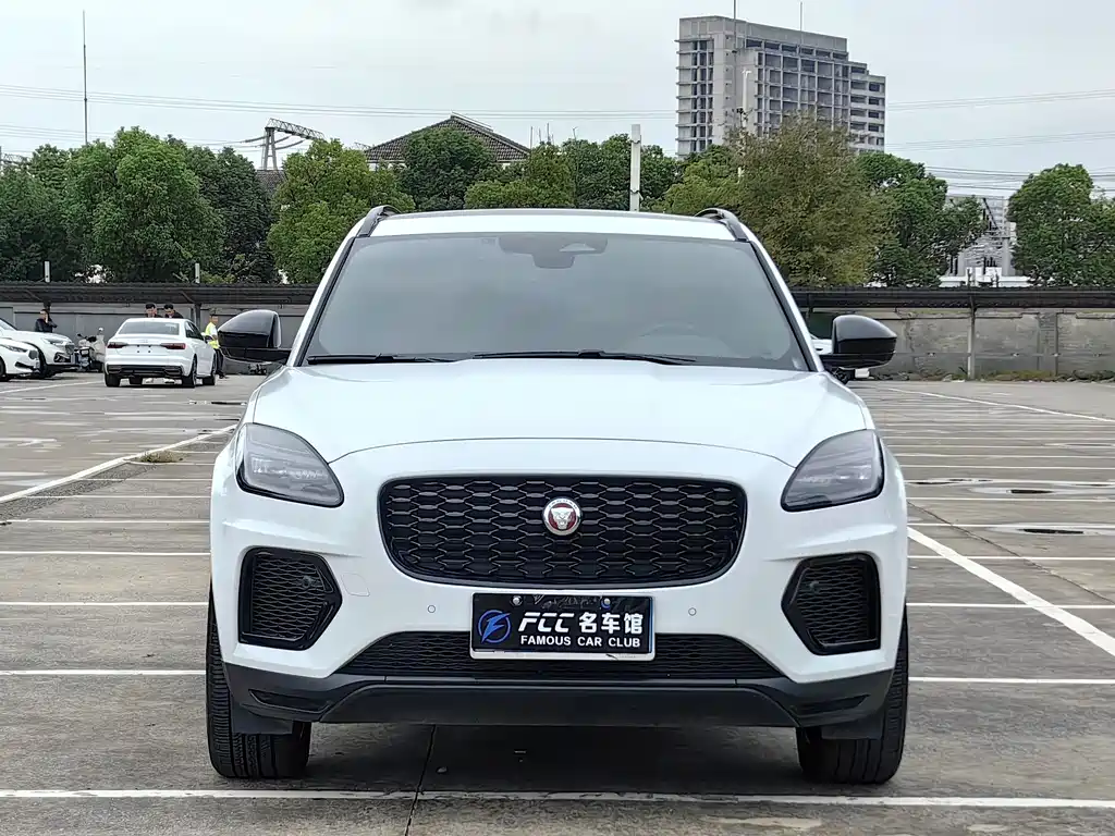 Jaguar E-Pace 2024