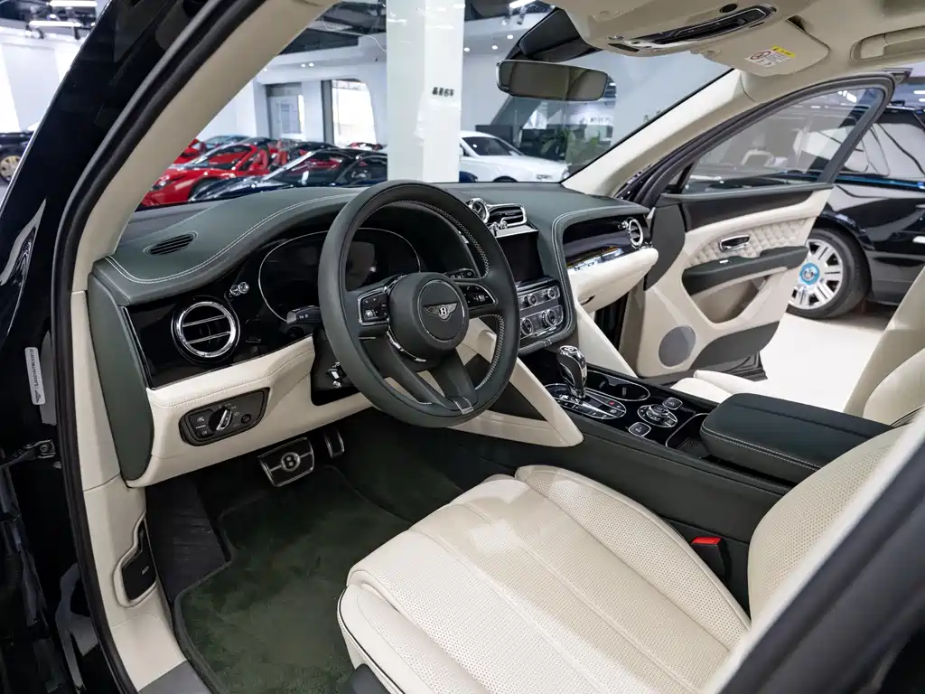 Bentley Bentayga 2021