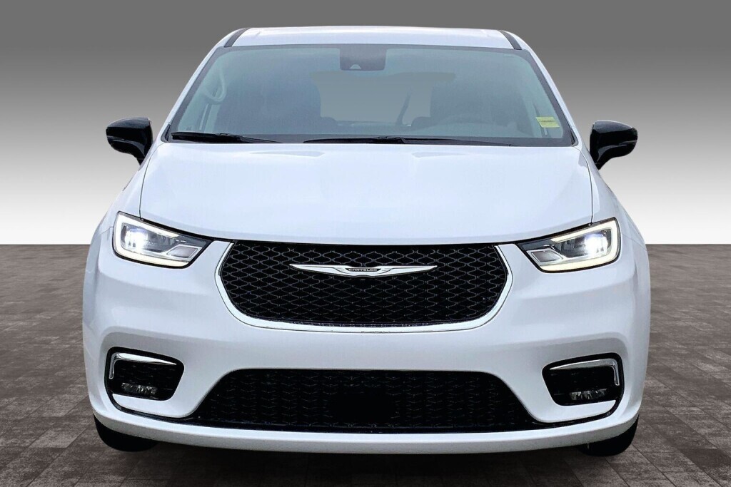 Chrysler Pacifica 2024