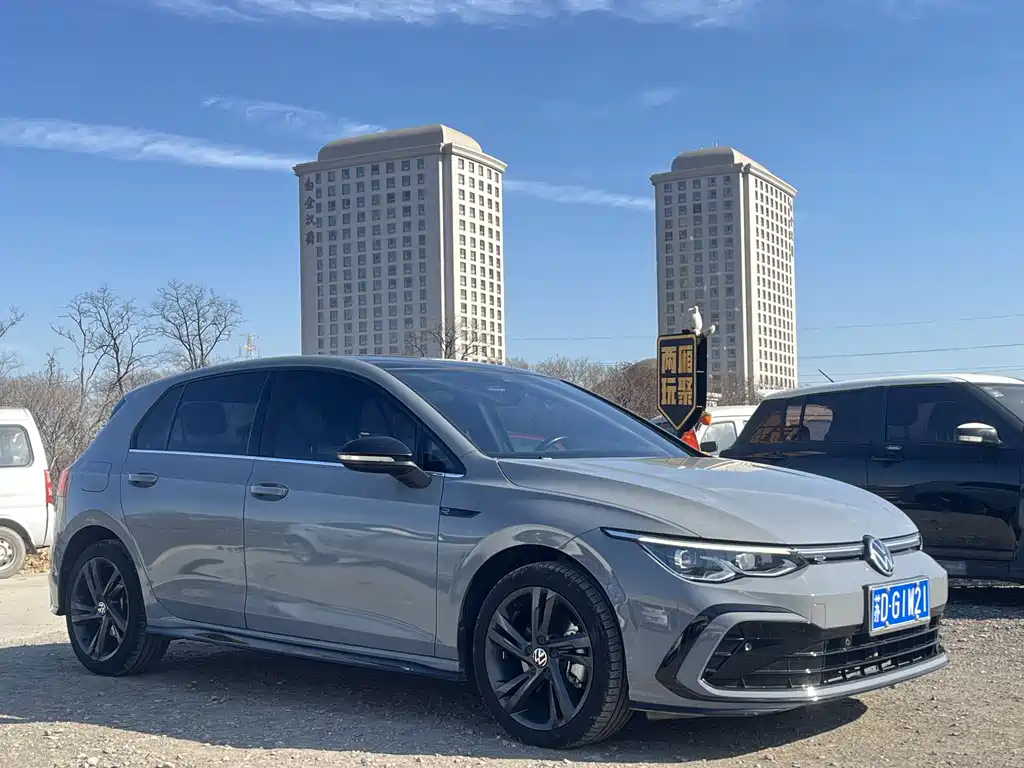 Volkswagen Golf 2021