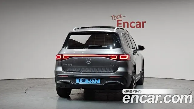 Mercedes-Benz EQB 2024