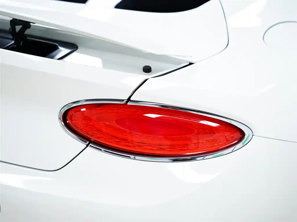 Bentley Continental 2021