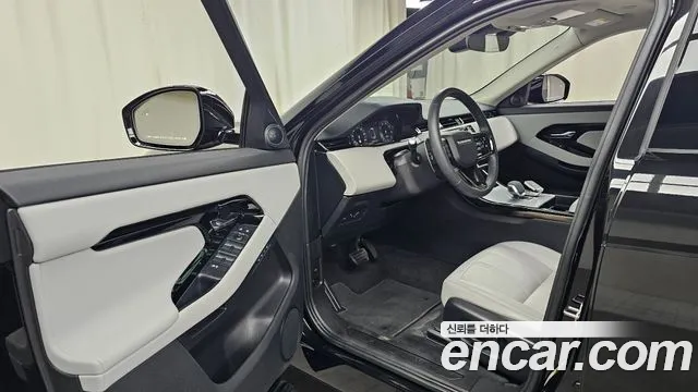 Land Rover Range Rover Evoque 2025