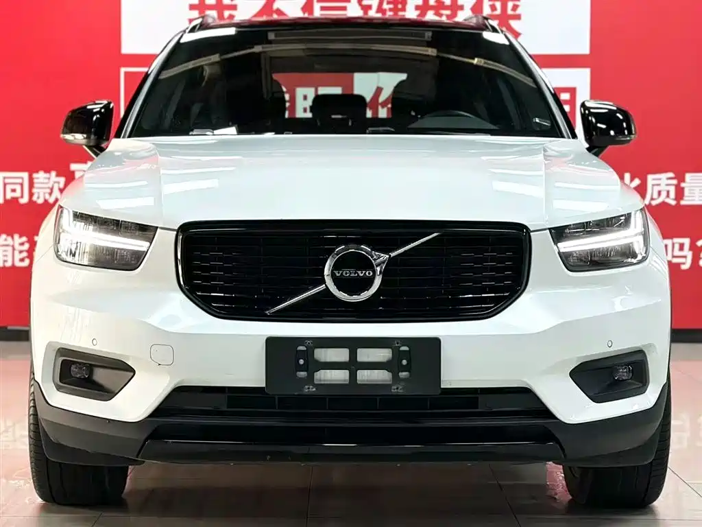 Volvo XC40 2021