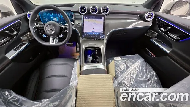 Mercedes-Benz GLC 2025