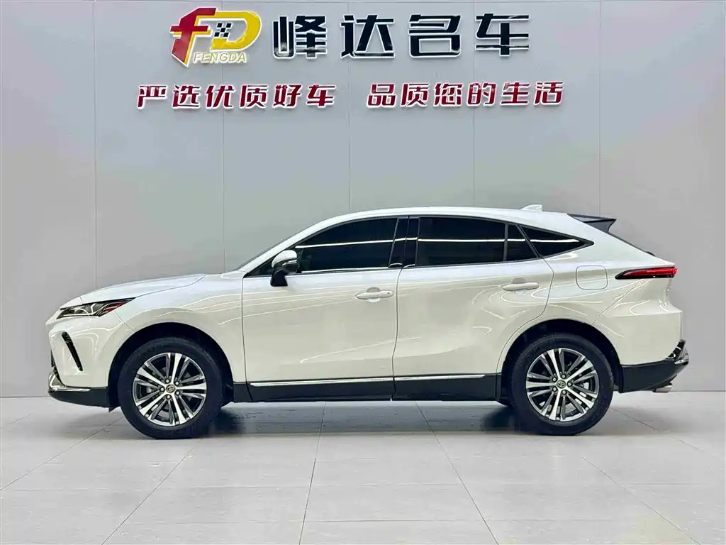 Toyota Venza 2023