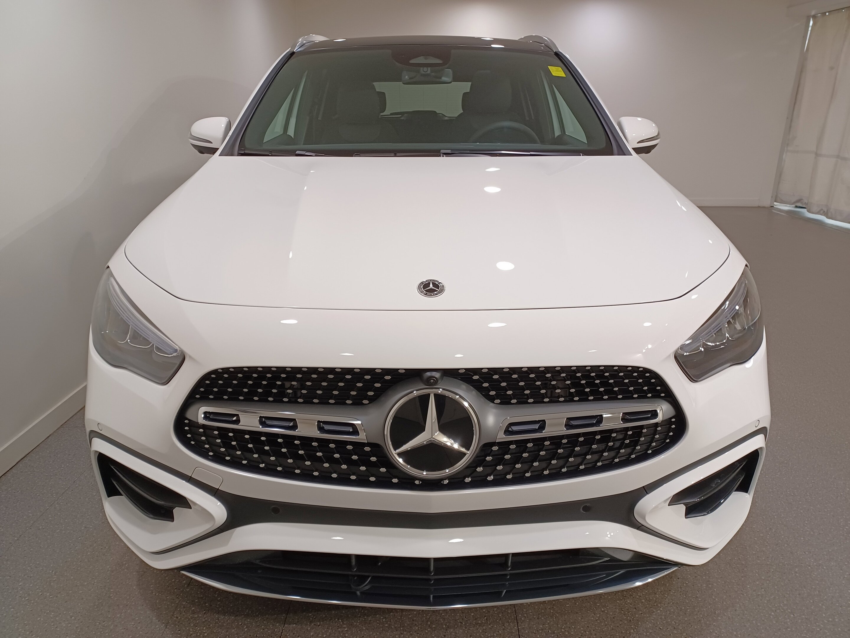 Mercedes-Benz GLA 2025