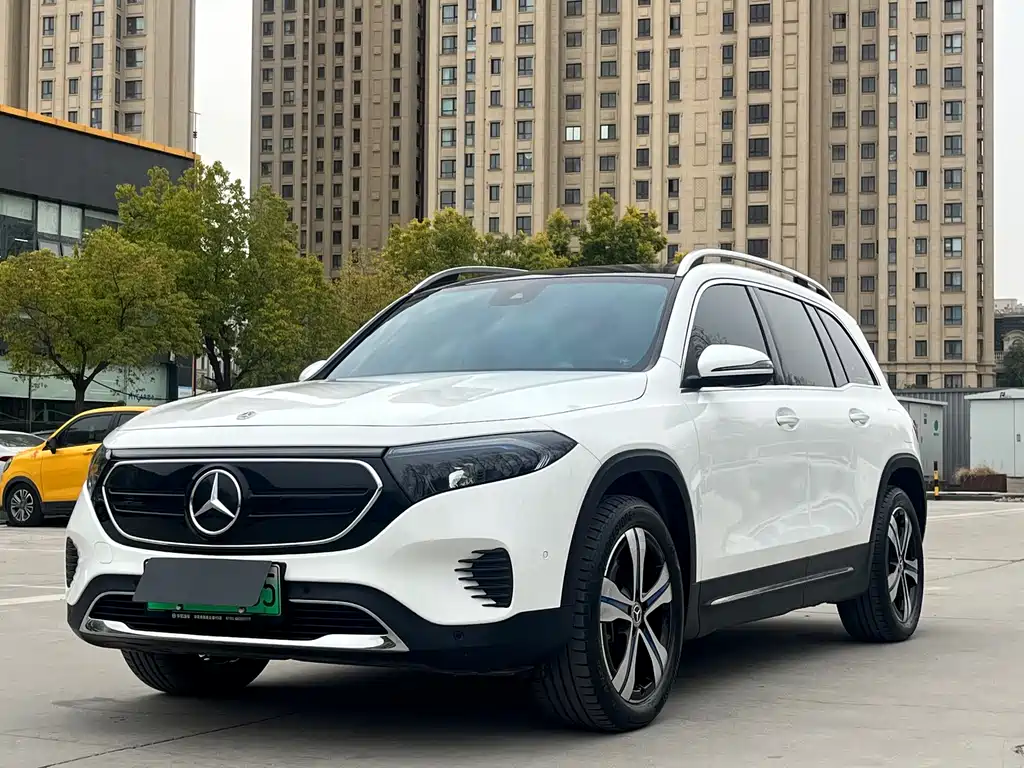 Mercedes-Benz EQB 2025