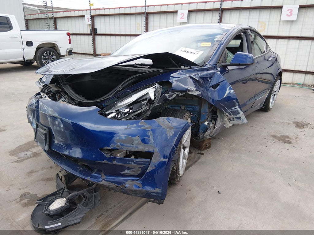 Tesla Model 3 2022