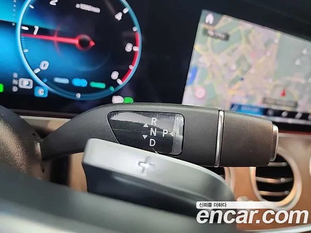 Mercedes-Benz E-Класс 2023