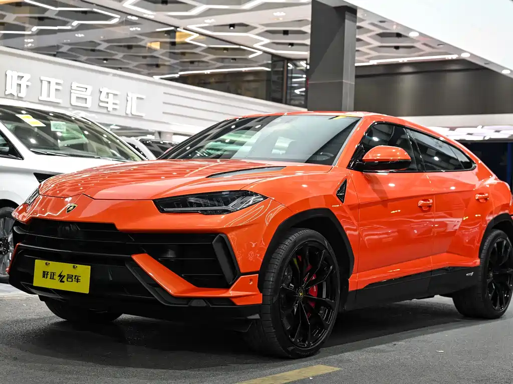 Lamborghini Urus 2024
