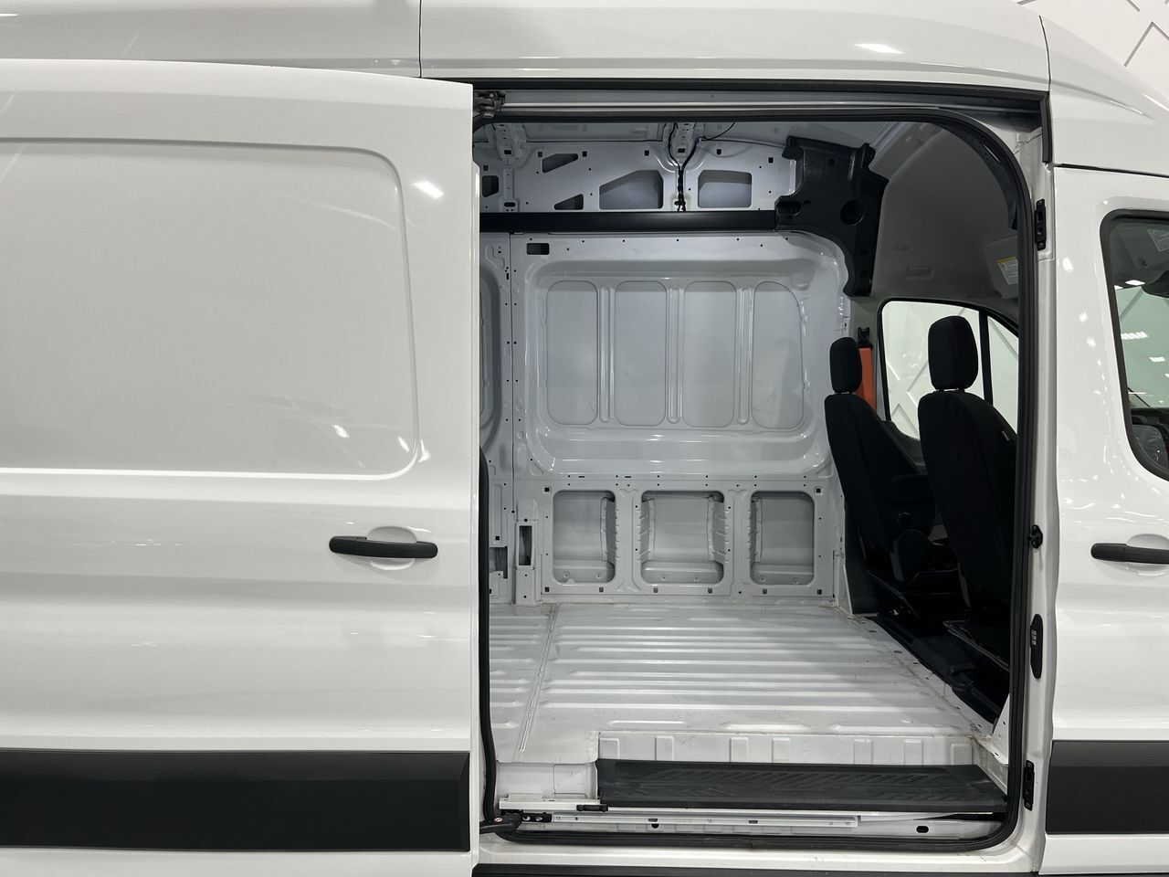 Ford Transit 2021