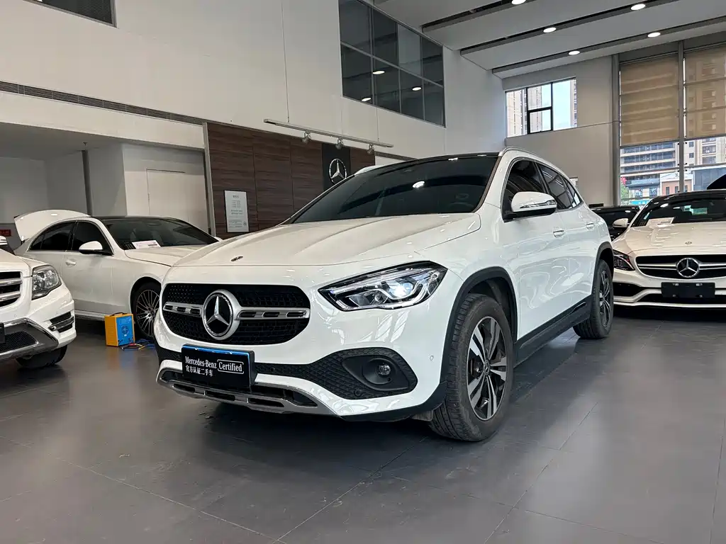 Mercedes-Benz GLA 2023