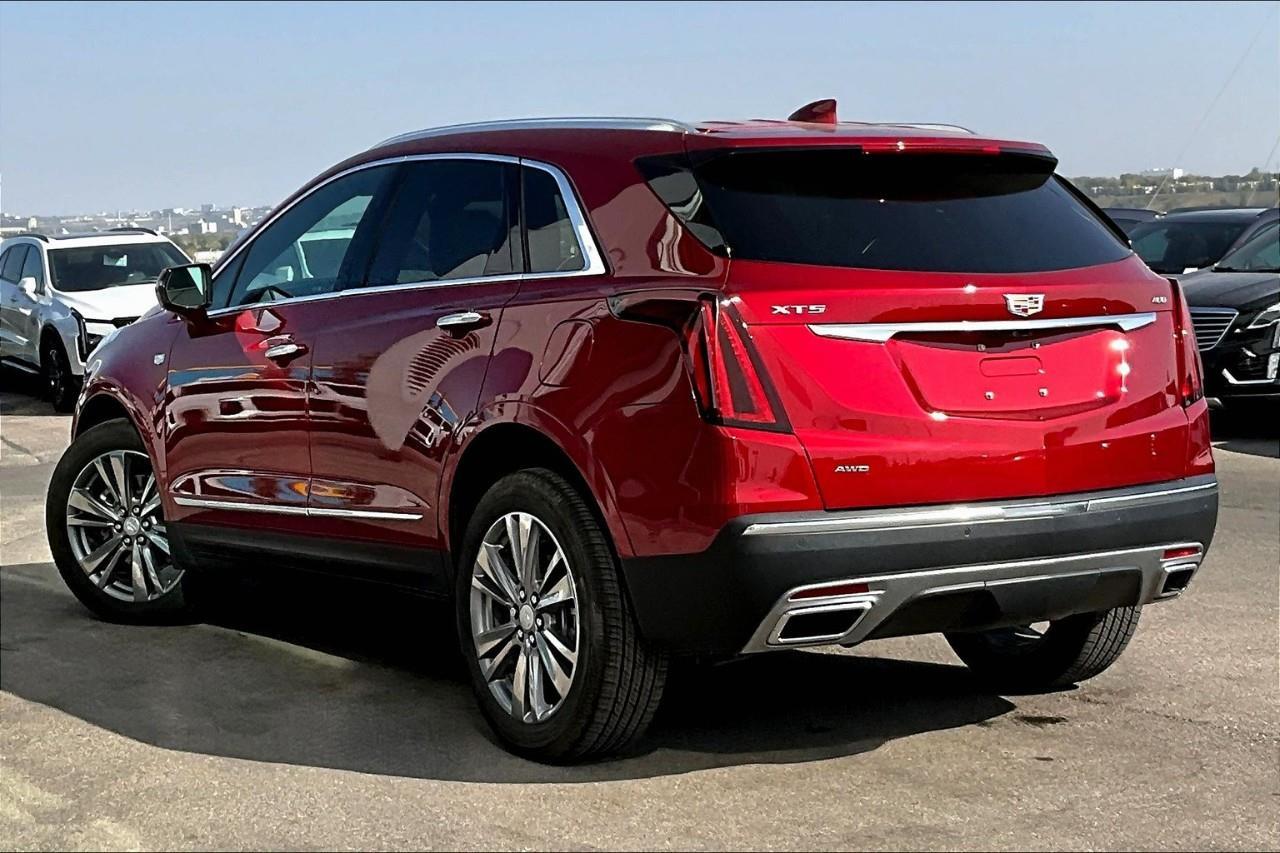Cadillac XT5 2025