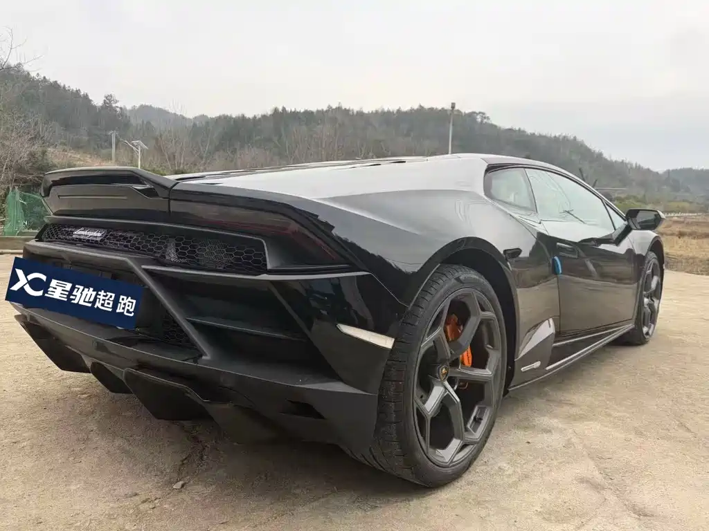Lamborghini Huracán 2023