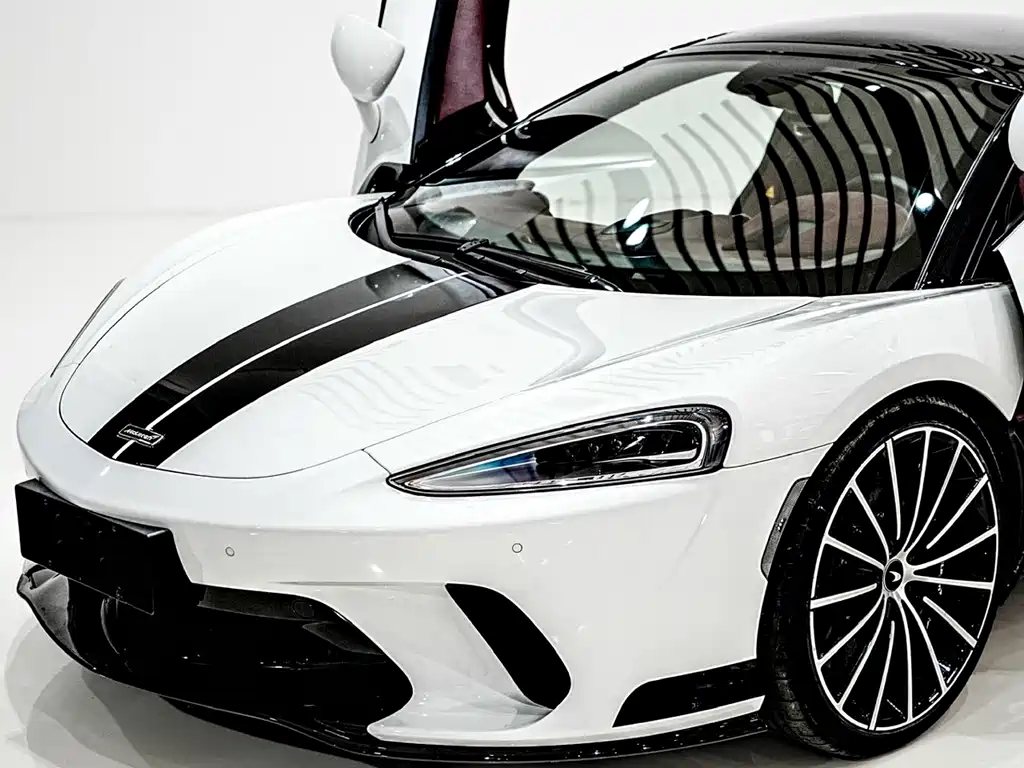 McLaren GT 2023