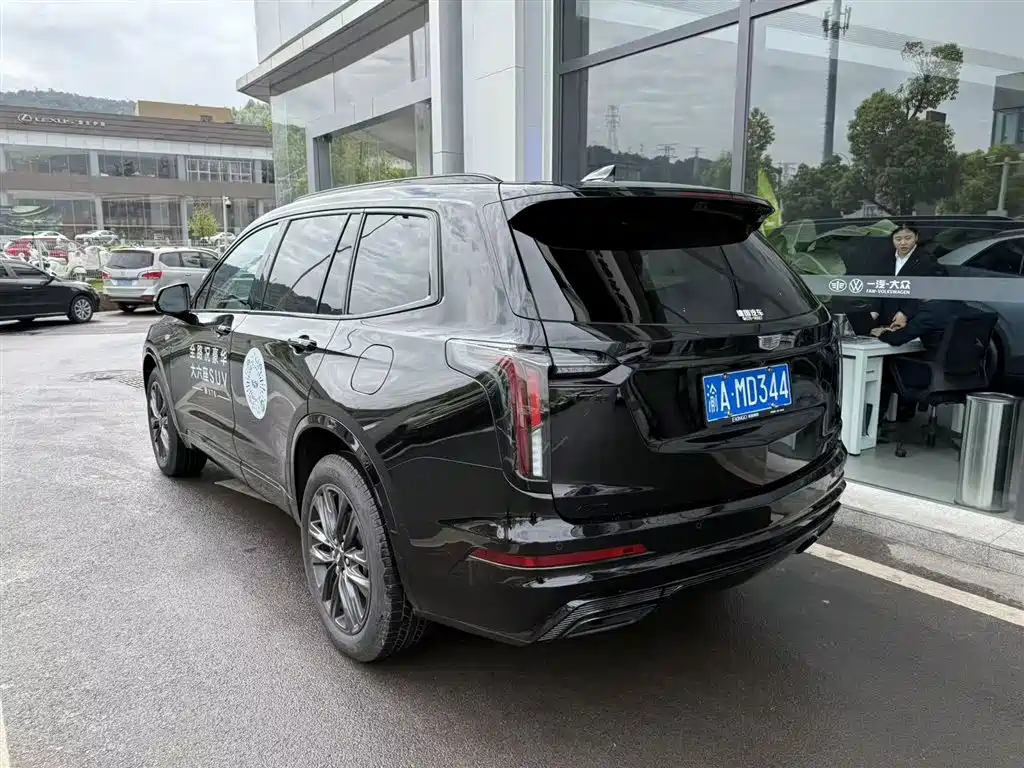 Cadillac XT6 2025