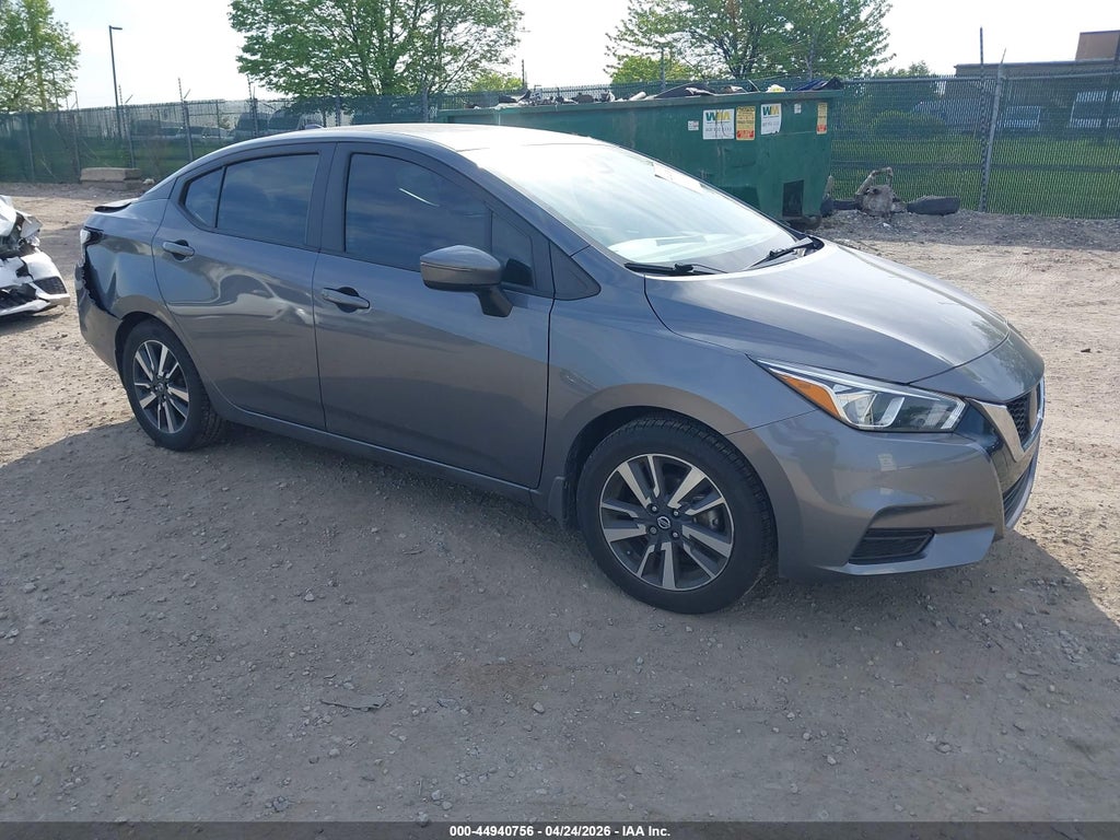 Nissan Versa 2021