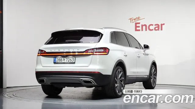 Lincoln Nautilus 2022