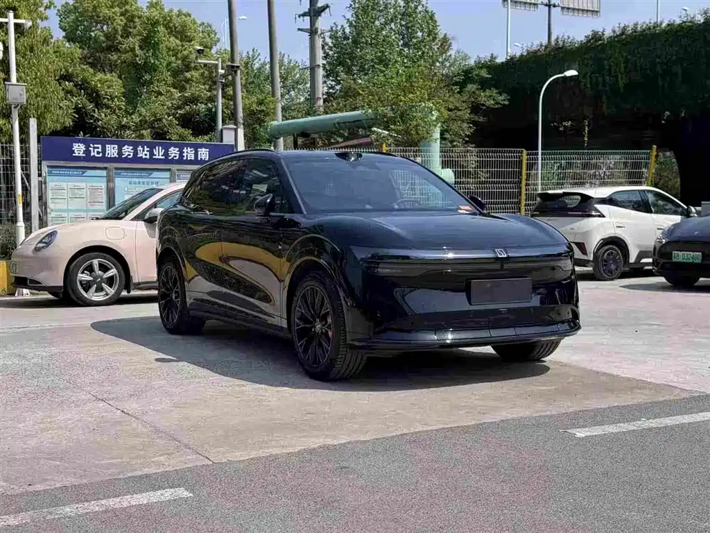 Zeekr 7X 2024