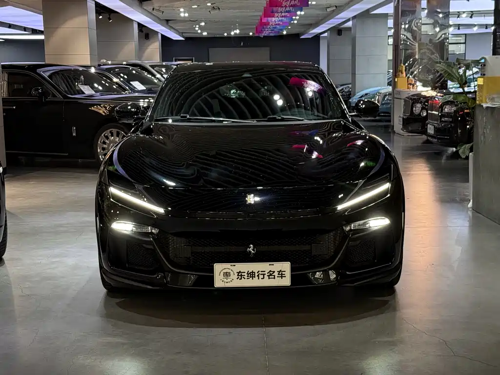 Ferrari Purosangue 2024