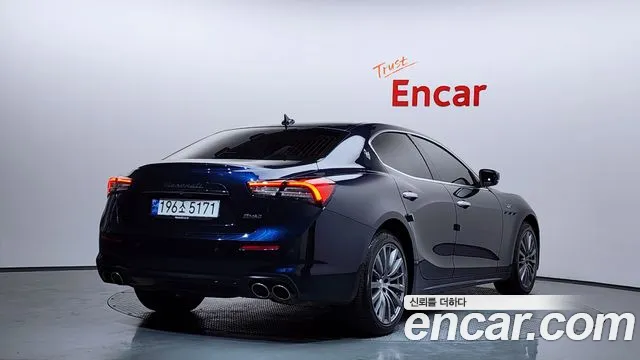 Maserati Ghibli 2022