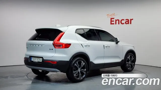 Volvo XC40 2021