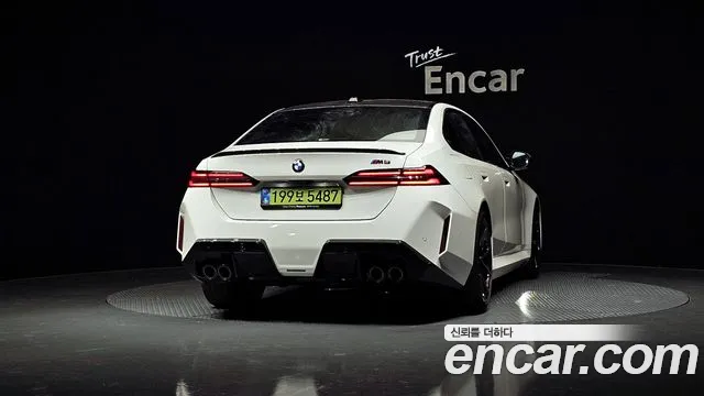BMW M5 2025