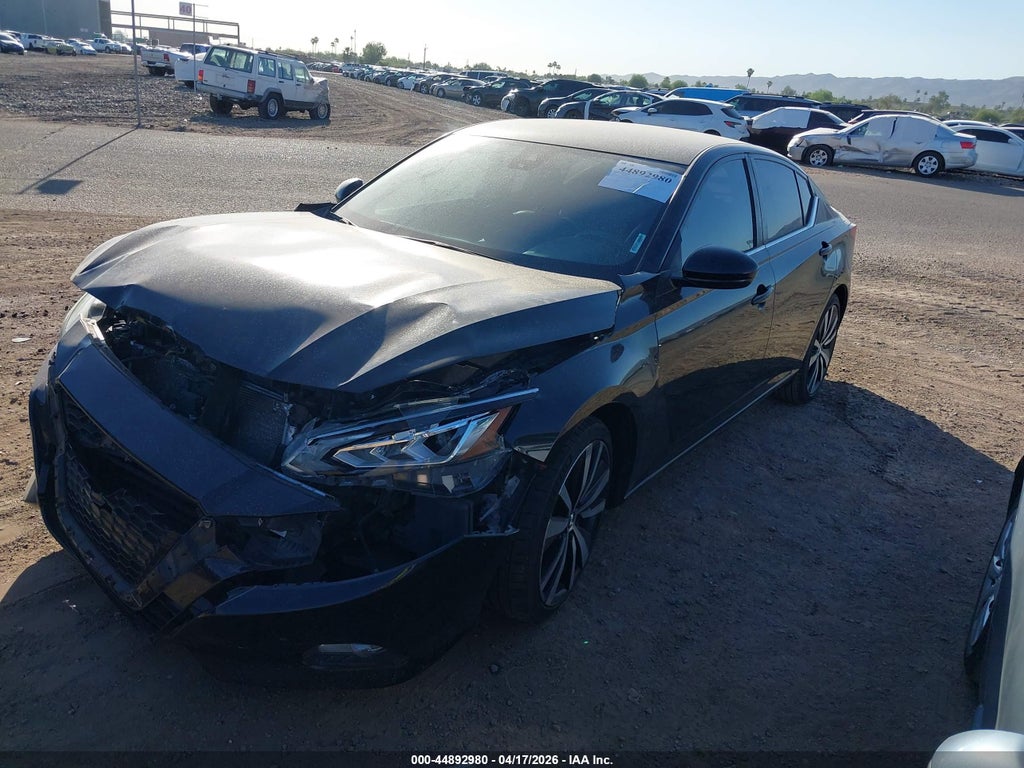 Nissan Altima 2021