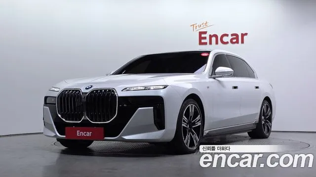BMW i7 2024