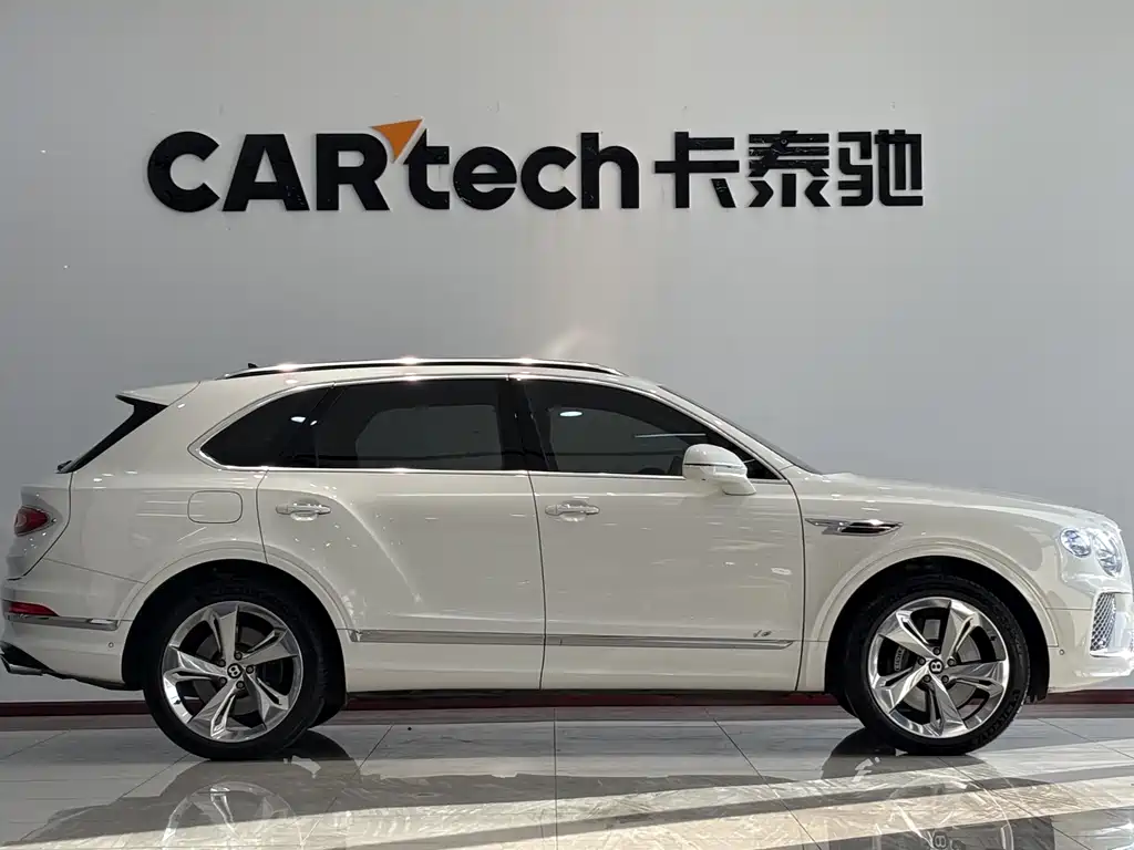 Bentley Bentayga 2021