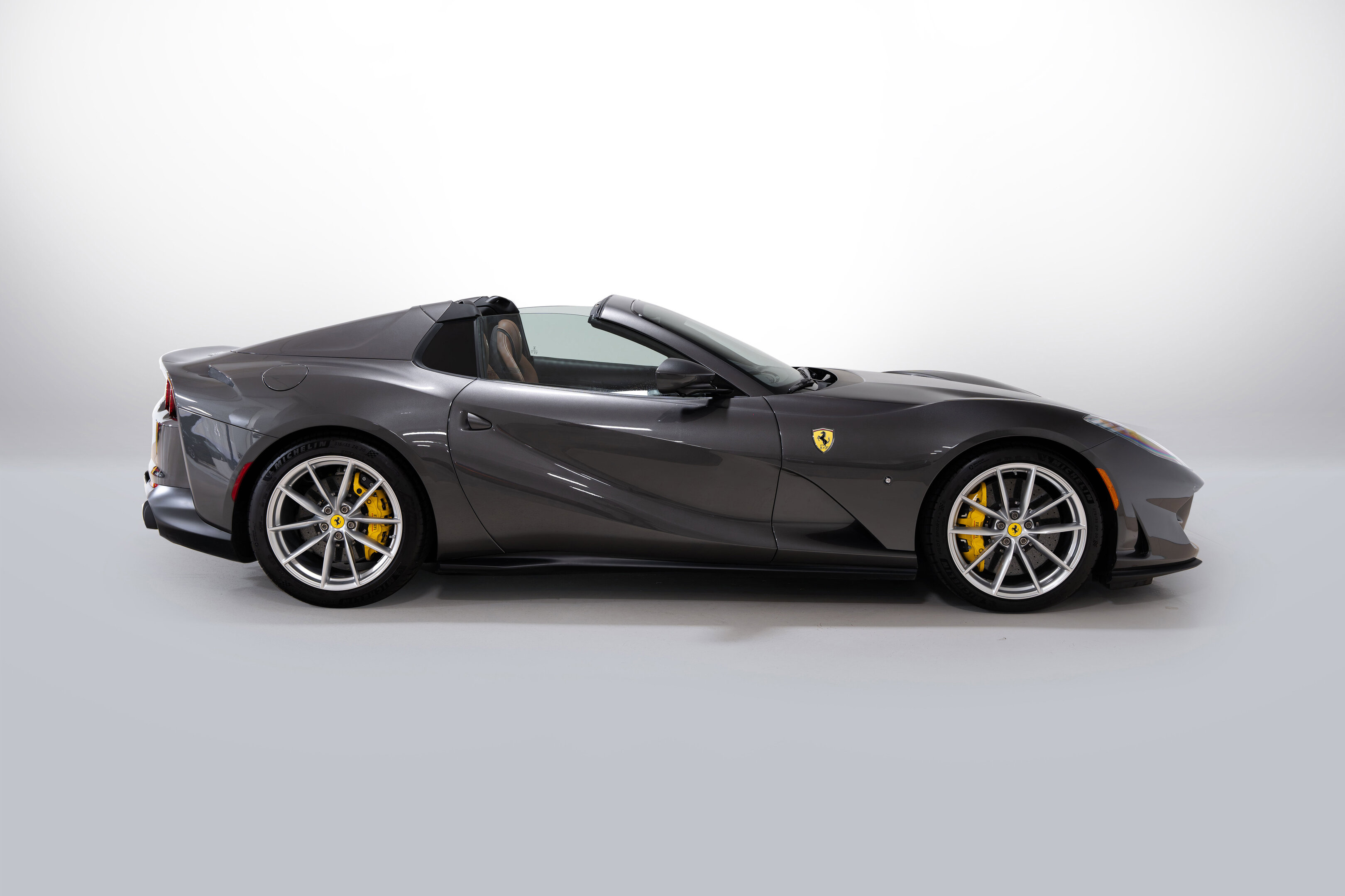 Ferrari 812 2022
