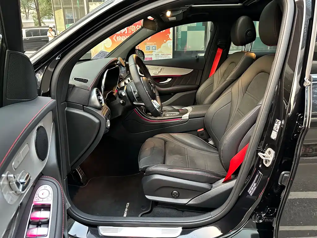 Mercedes-Benz GLC AMG 2022