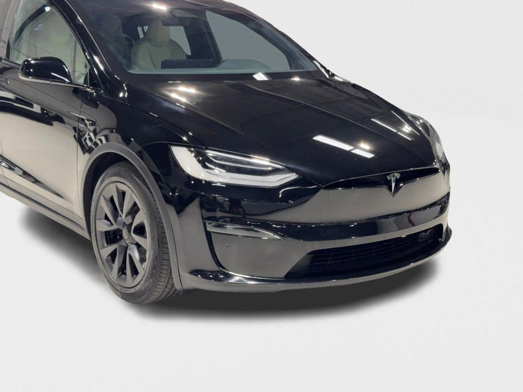 Tesla Model X 2022