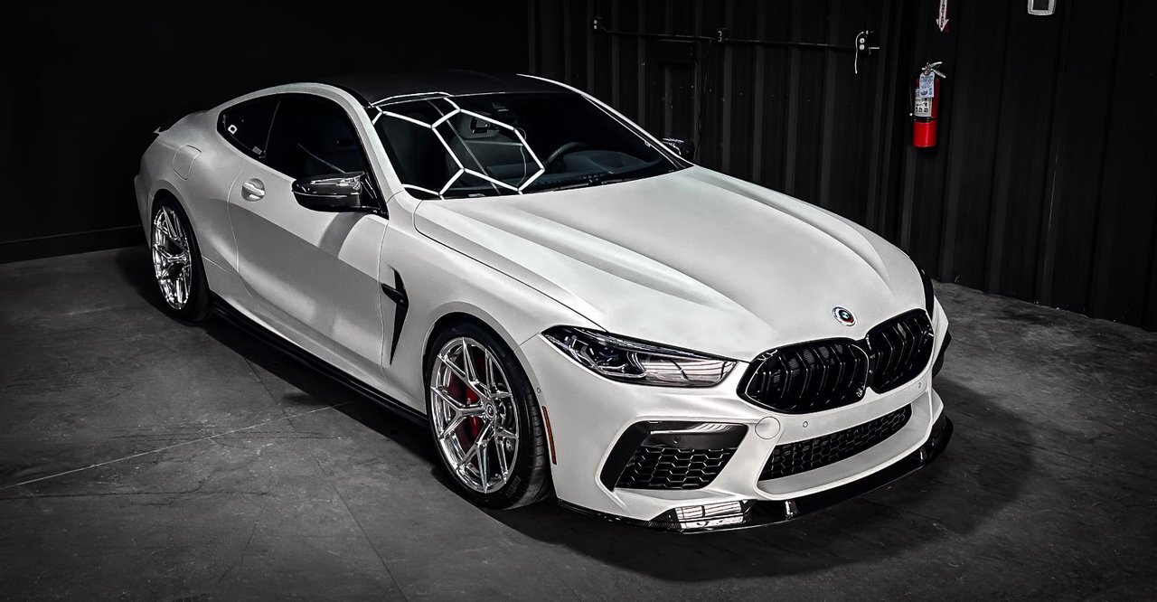 BMW M8 2023