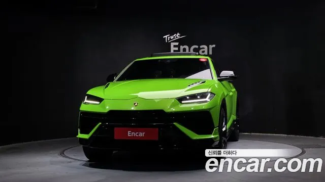 Lamborghini Urus 2024