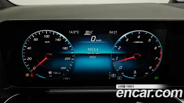Mercedes-Benz GLA 2021