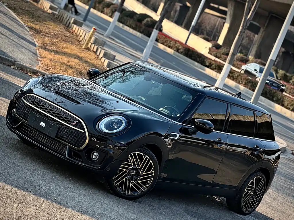 Mini Clubman 2023