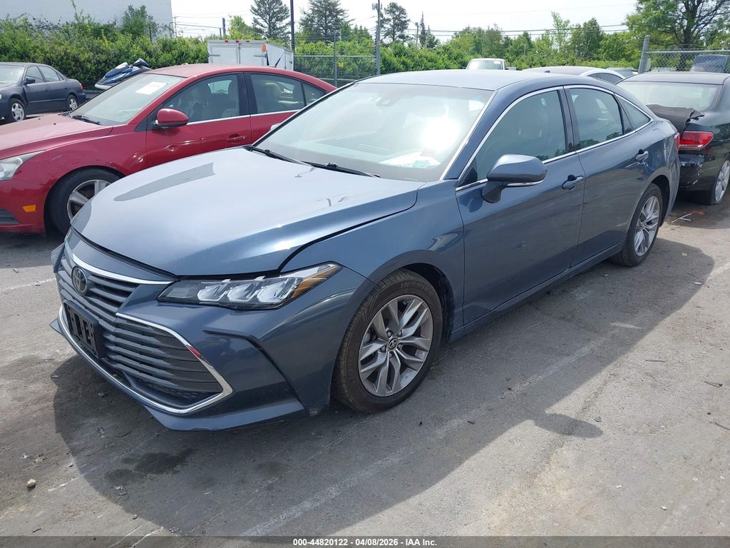 Toyota Avalon 2022