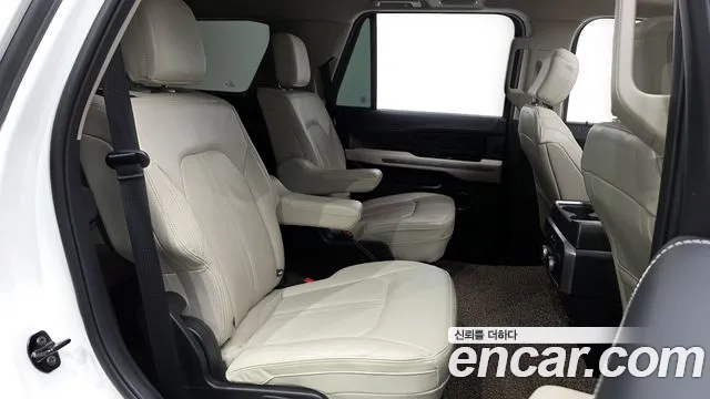 Ford Expedition 2021