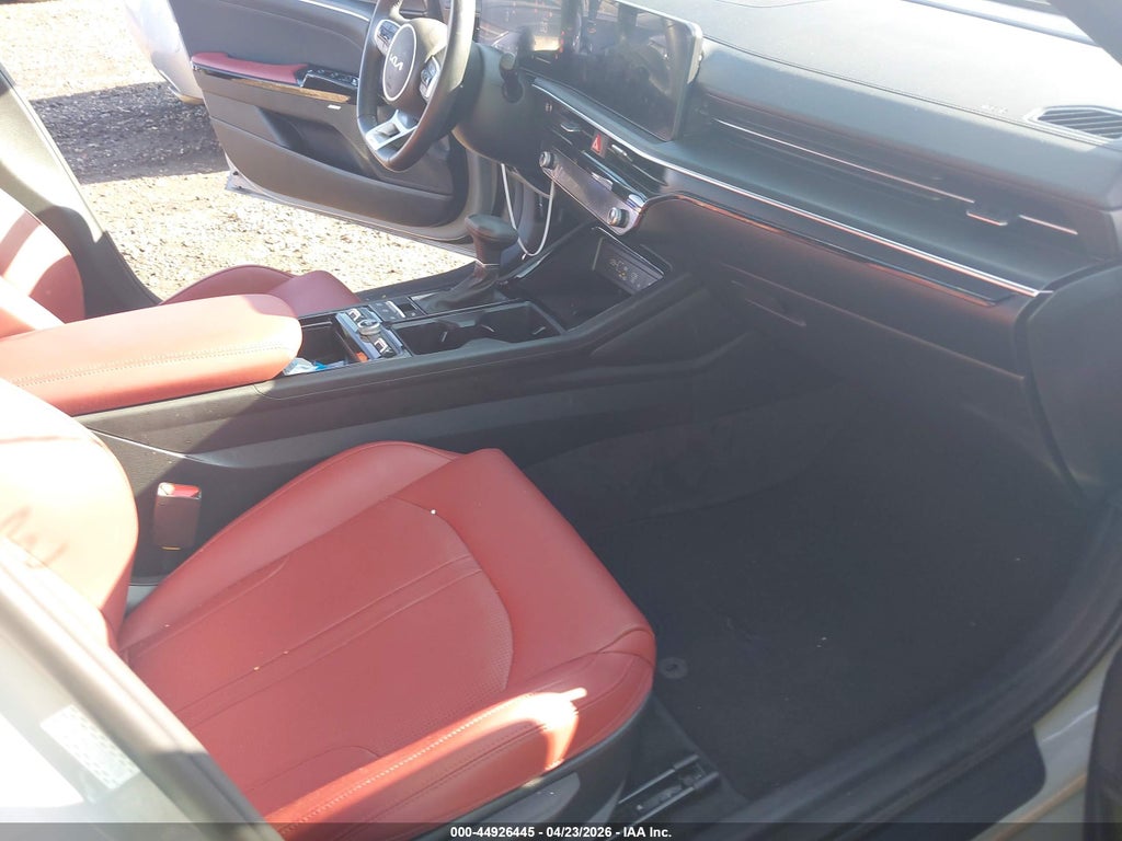 Kia K5 2025