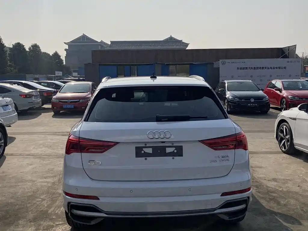 Audi Q3 2023