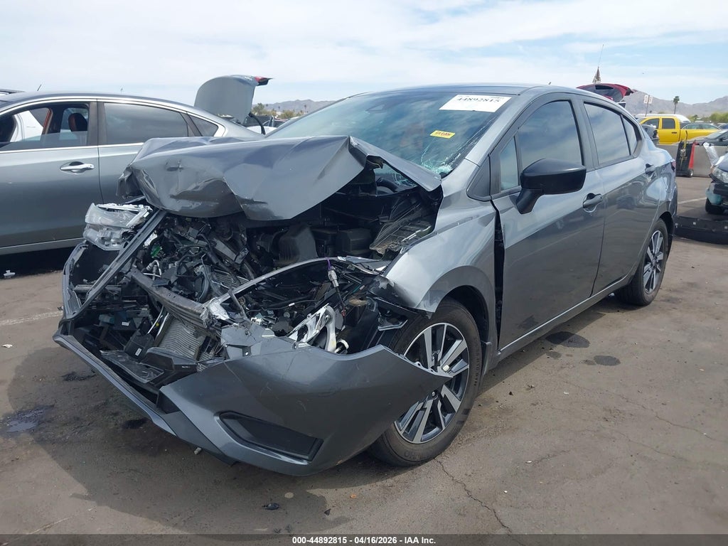 Nissan Versa 2025