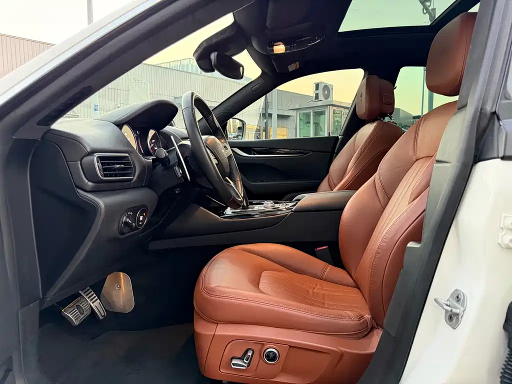 Maserati Levante 2022