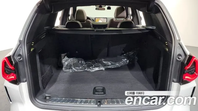 BMW iX3 2024