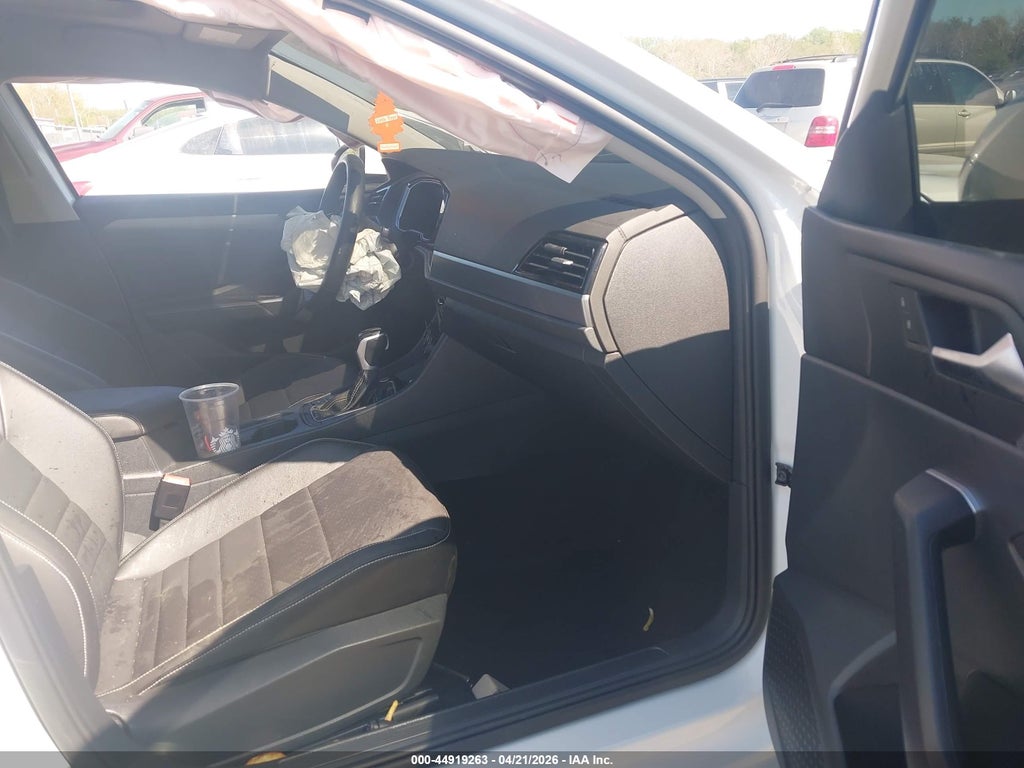 Volkswagen Jetta 2024