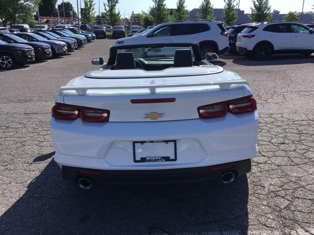 Chevrolet Camaro 2023